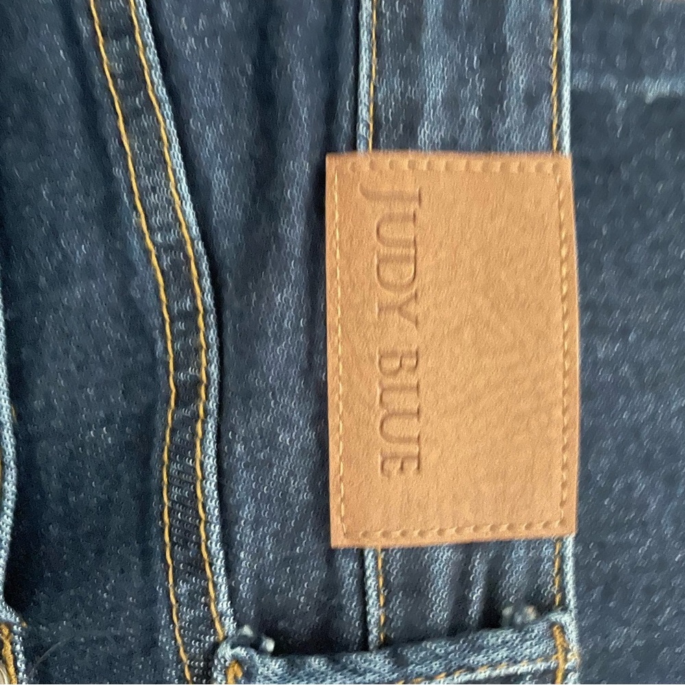 NWOT Judy Blue tummy control size 11/30